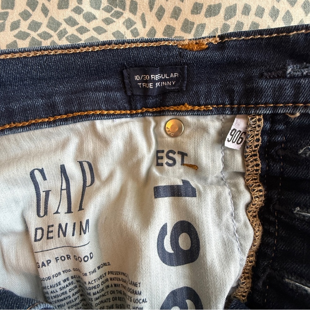 GAP | True Skinny Dark Wash Jeans - Picture 7 of 8